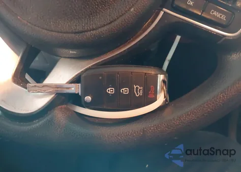 2019 Kia Sportage Lx z USA, uszkodzony, nr VIN KNDPM3AC3K7553801